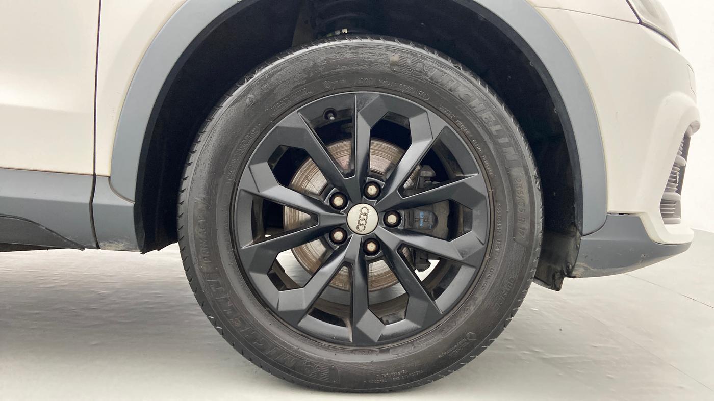 2015 Audi Q3 35 TDI Quattro, Diesel, Automatic, 75,478 km, Right Front Wheel