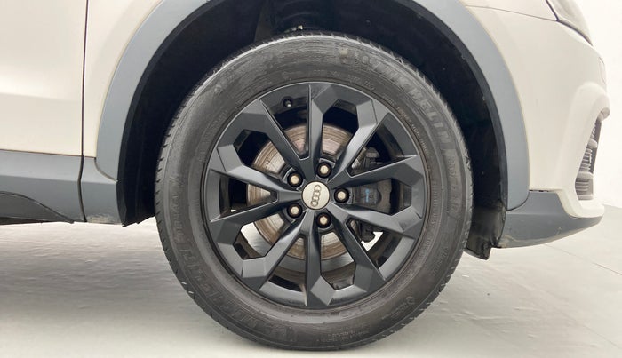 2015 Audi Q3 35 TDI Quattro, Diesel, Automatic, 75,478 km, Right Front Wheel