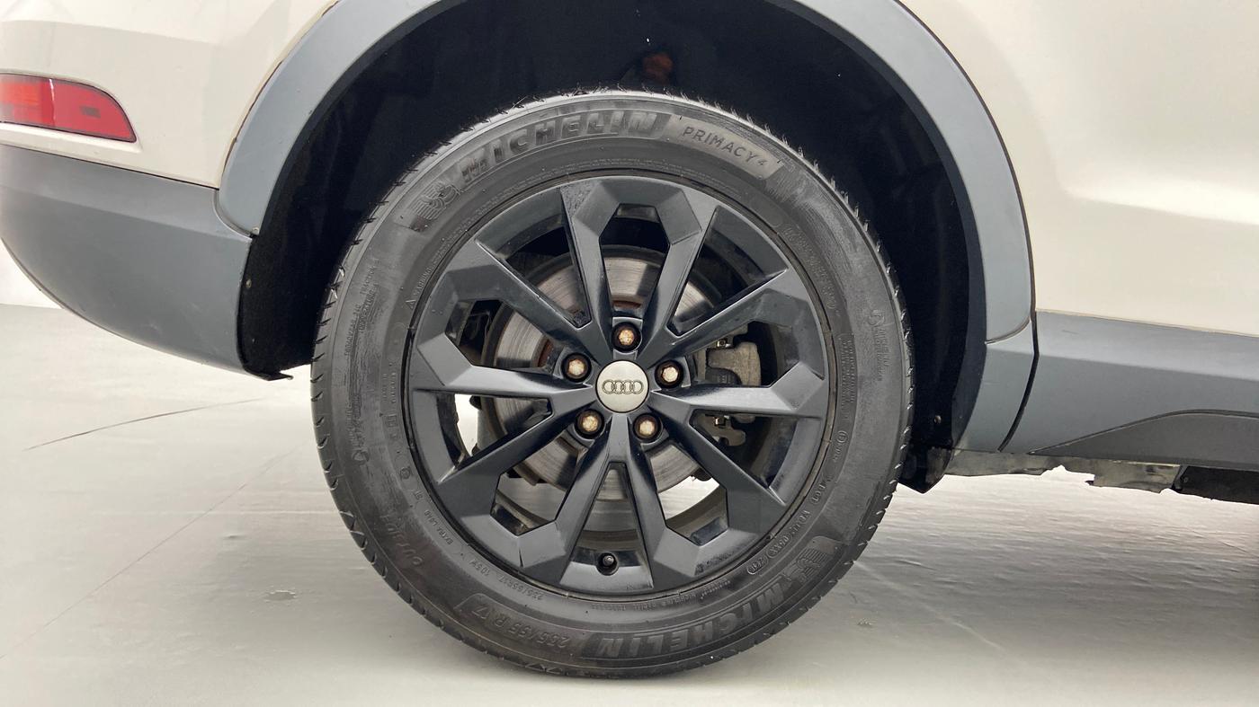 2015 Audi Q3 35 TDI Quattro, Diesel, Automatic, 75,478 km, Right Rear Wheel