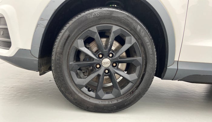 2015 Audi Q3 35 TDI Quattro, Diesel, Automatic, 75,478 km, Left Front Wheel