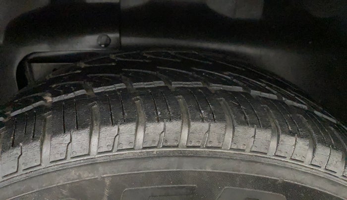 2019 Tata Safari Storme 2.2 VX 4X2, Diesel, Manual, 1,29,061 km, Right Rear Tyre Tread