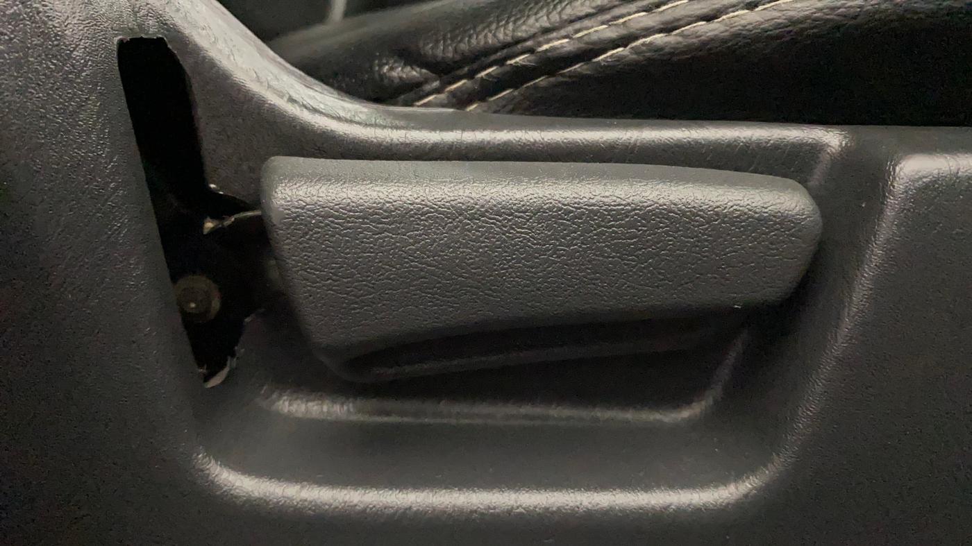 2017 Maruti Alto K10 VXI, Petrol, Manual, 1,01,596 km, Driver Side Adjustment Panel