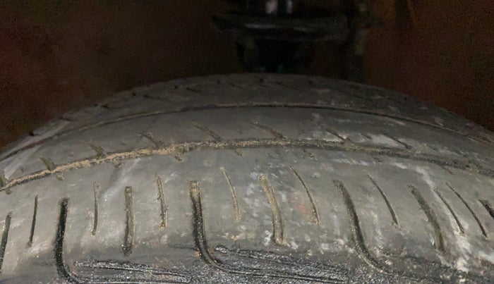 2017 Maruti Alto K10 VXI, Petrol, Manual, 1,01,596 km, Left Front Tyre Tread
