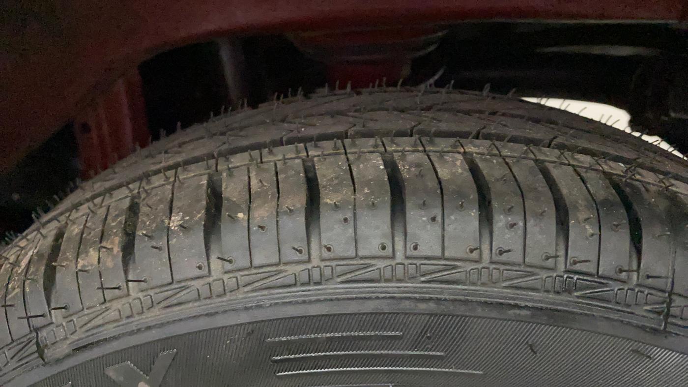 2017 Maruti Alto K10 VXI, Petrol, Manual, 1,01,596 km, Left Rear Tyre Tread