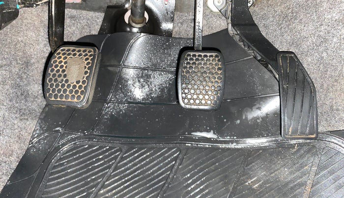 2017 Maruti Alto K10 VXI, Petrol, Manual, 1,01,596 km, Pedals