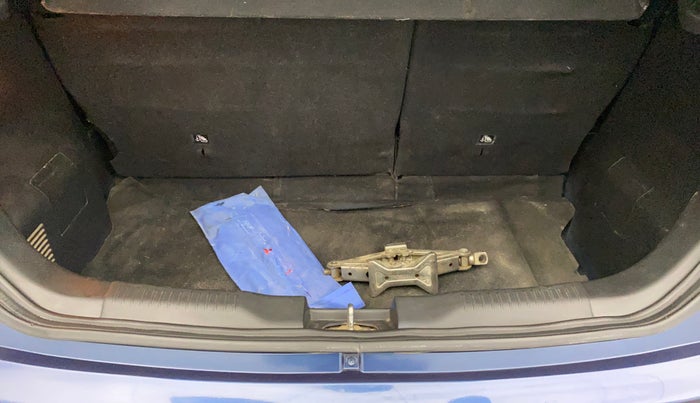 2019 Maruti IGNIS ZETA 1.2 AMT, Petrol, Automatic, 49,617 km, Boot Inside