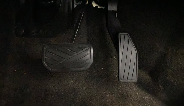 2019 Maruti IGNIS ZETA 1.2 AMT, Petrol, Automatic, 49,617 km, Pedals