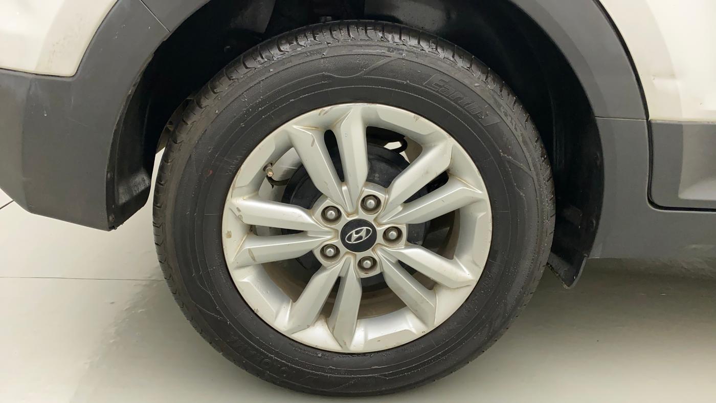 2015 Hyundai Creta SX PLUS 1.6 PETROL, Petrol, Manual, 65,142 km, Right Rear Wheel