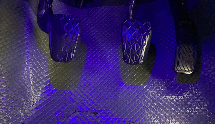 2013 Ford Ecosport AMBIENTE 1.5L DIESEL, Diesel, Manual, 1,39,659 km, Pedals