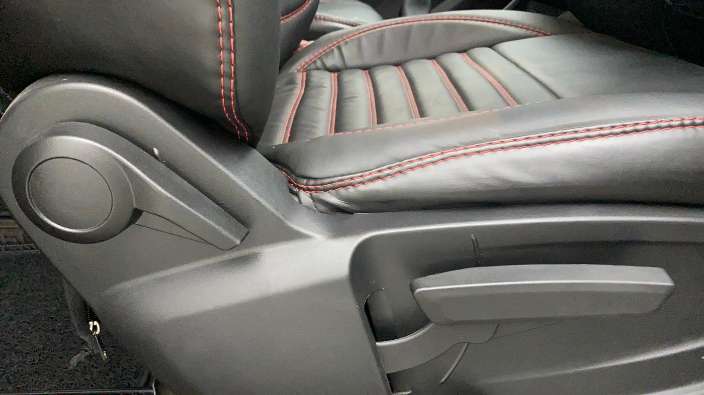 2022 Tata PUNCH CREATIVE  1.2 RTN DUAL TONE, Petrol, Manual, 1,099 km, Driver Side Adjustment Panel