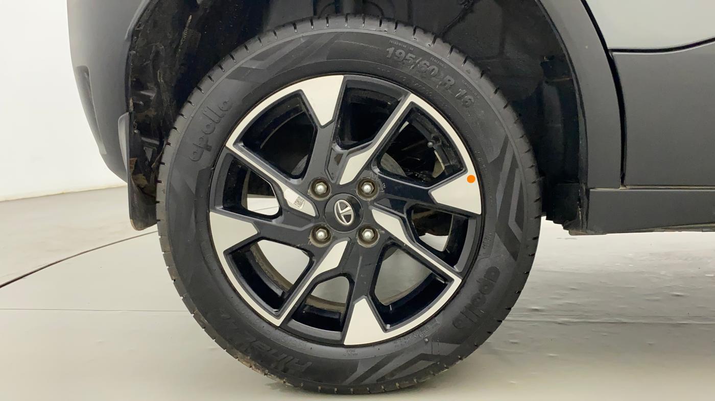 2022 Tata PUNCH CREATIVE  1.2 RTN DUAL TONE, Petrol, Manual, 1,099 km, Right Rear Wheel