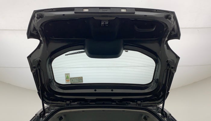 2022 Tata PUNCH CREATIVE  1.2 RTN DUAL TONE, Petrol, Manual, 1,099 km, Boot Door Open