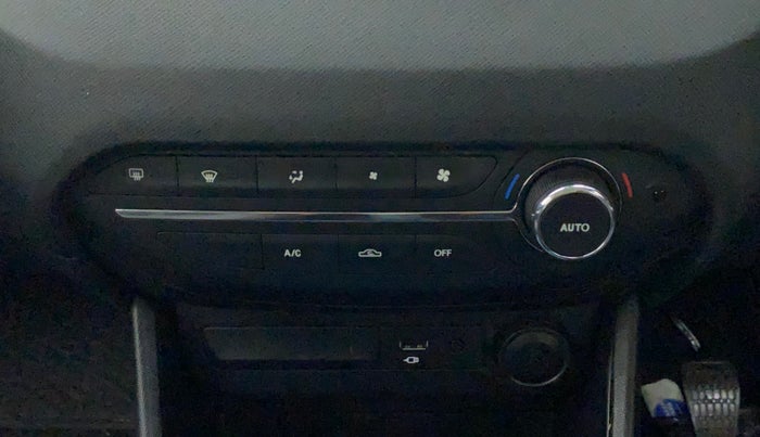 2022 Tata PUNCH CREATIVE  1.2 RTN DUAL TONE, Petrol, Manual, 1,099 km, Automatic Climate Control