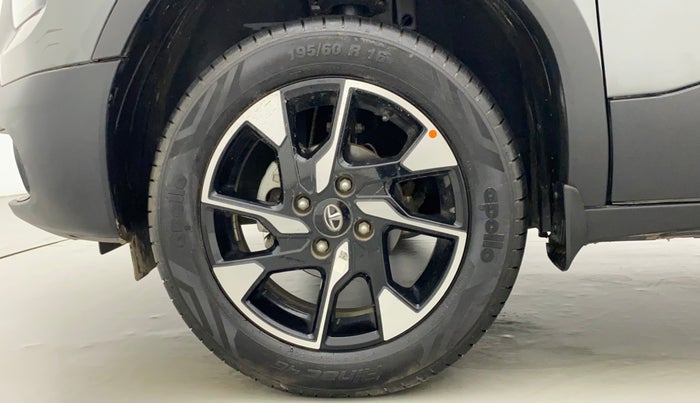 2022 Tata PUNCH CREATIVE  1.2 RTN DUAL TONE, Petrol, Manual, 1,099 km, Left Front Wheel