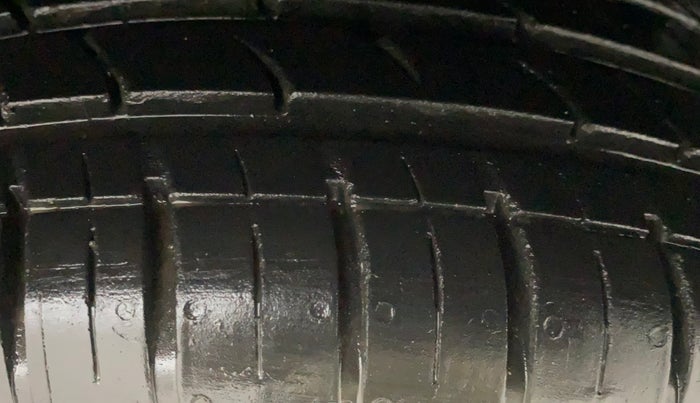 2021 Hyundai GRAND I10 NIOS SPORTZ AMT 1.2 KAPPA VTVT, Petrol, Automatic, 52,055 km, Left Rear Tyre Tread