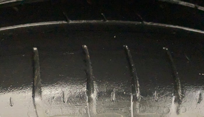 2021 Hyundai GRAND I10 NIOS SPORTZ AMT 1.2 KAPPA VTVT, Petrol, Automatic, 52,055 km, Right Rear Tyre Tread