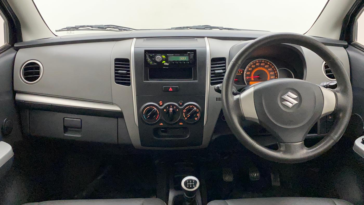 2011 Maruti Wagon R 1.0 VXI, Petrol, Manual, 61,600 km, Dashboard