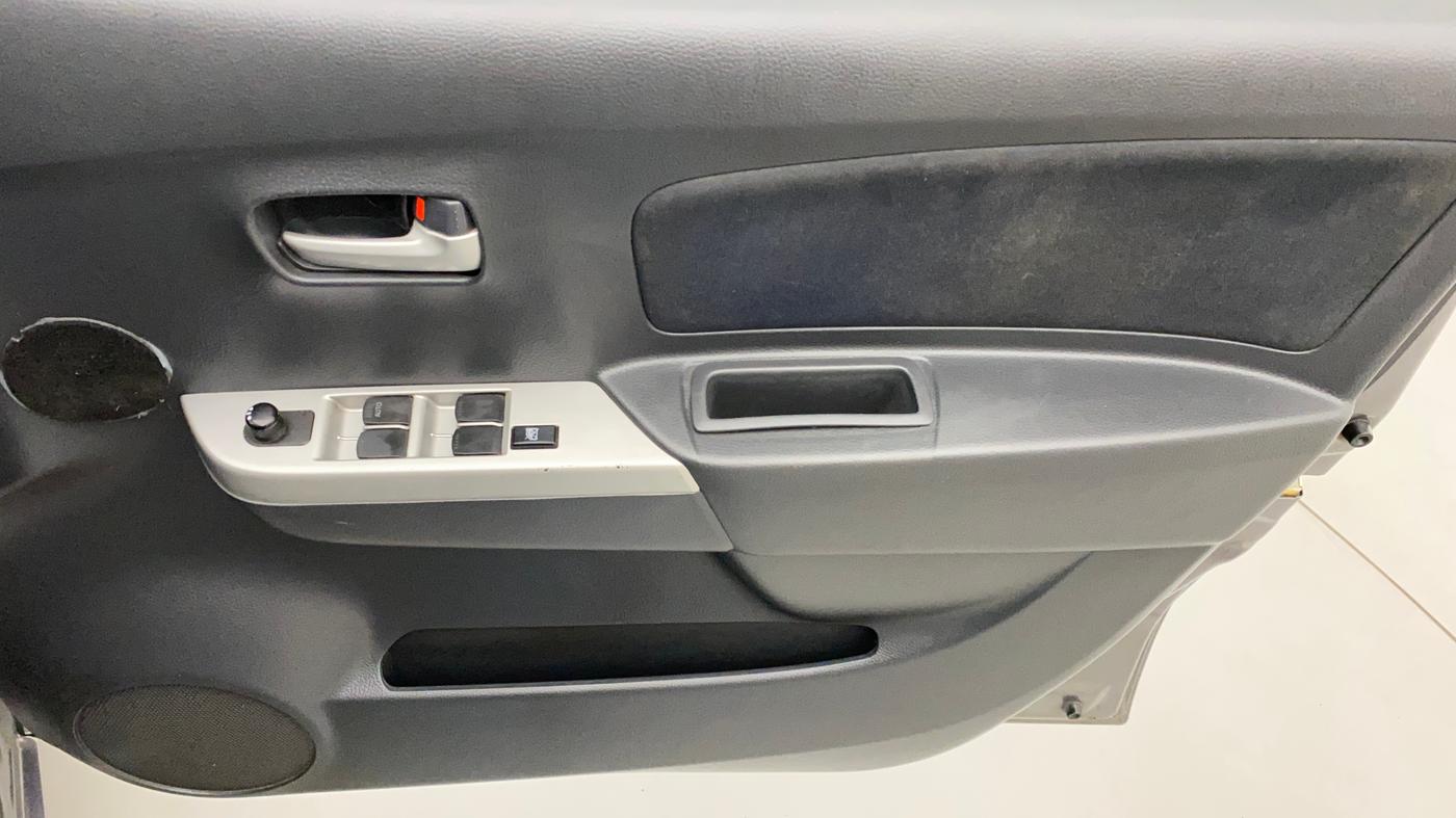 2011 Maruti Wagon R 1.0 VXI, Petrol, Manual, 61,600 km, Driver Side Door Panels Control