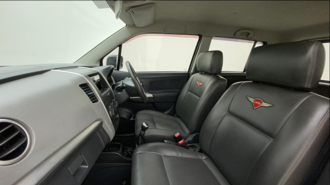 2011 Maruti Wagon R 1.0 VXI, Petrol, Manual, 61,600 km, Right Side Front Door Cabin