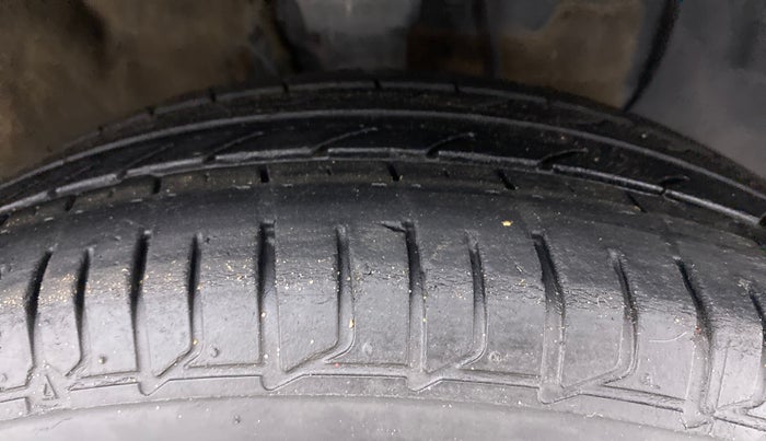 2019 Hyundai Elite i20 1.2 SPORTS PLUS VTVT, Petrol, Manual, 36,671 km, Right Front Tyre Tread