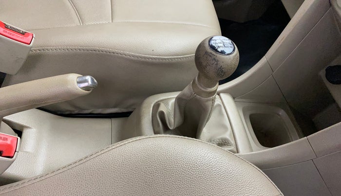 2015 Maruti Swift Dzire VXI, Petrol, Manual, 53,109 km, Gear Lever