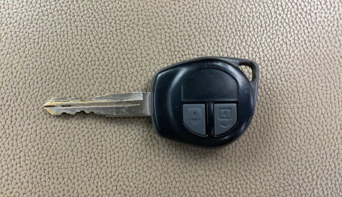 2015 Maruti Swift Dzire VXI, Petrol, Manual, 53,109 km, Key Close Up