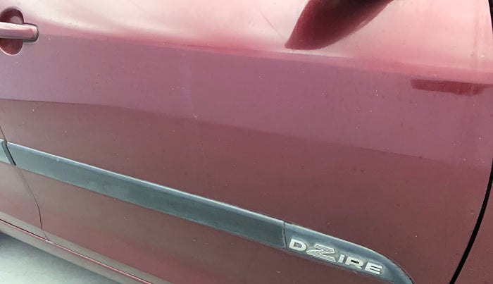 2015 Maruti Swift Dzire VXI, Petrol, Manual, 53,109 km, Driver-side door - Minor scratches