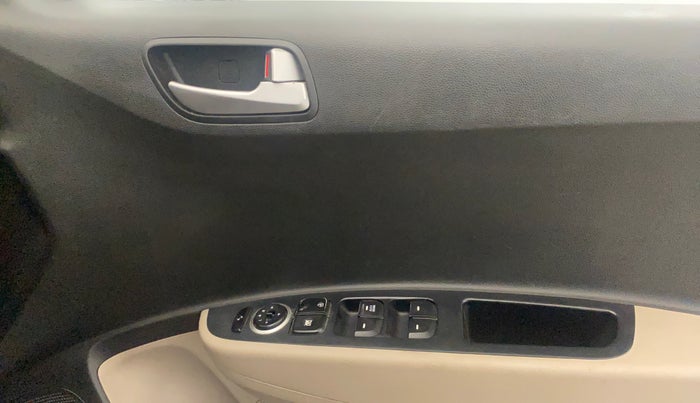 2016 Hyundai Grand i10 SPORTZ 1.2 KAPPA VTVT, Petrol, Manual, 41,848 km, Driver Side Door Panels Control