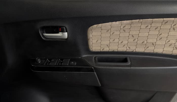 2018 Maruti Wagon R 1.0 VXI AMT, Petrol, Automatic, 34,240 km, Driver Side Door Panels Control