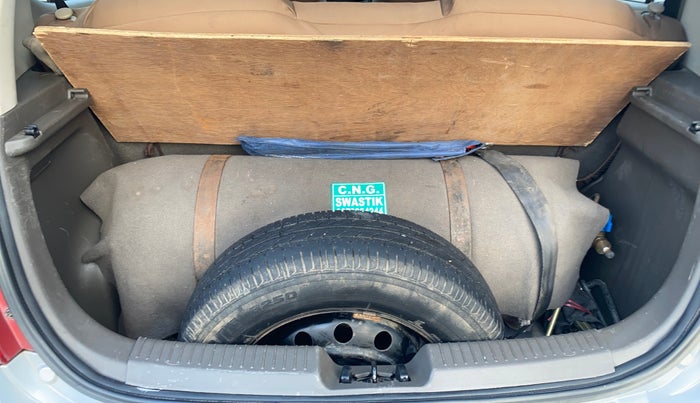 2014 Hyundai i10 SPORTZ 1.1, CNG, Manual, 87,563 km, Boot Inside