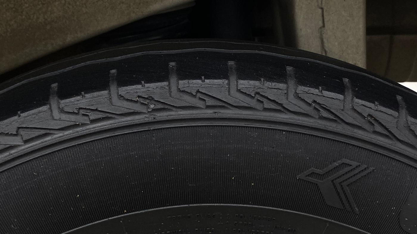 2023 Maruti Eeco 5 STR AC, Petrol, Manual, 38,172 km, Left Rear Tyre Tread