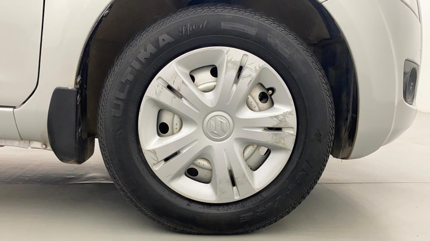 2011 Maruti Ritz LDI, Diesel, Manual, 1,25,001 km, Right Front Wheel