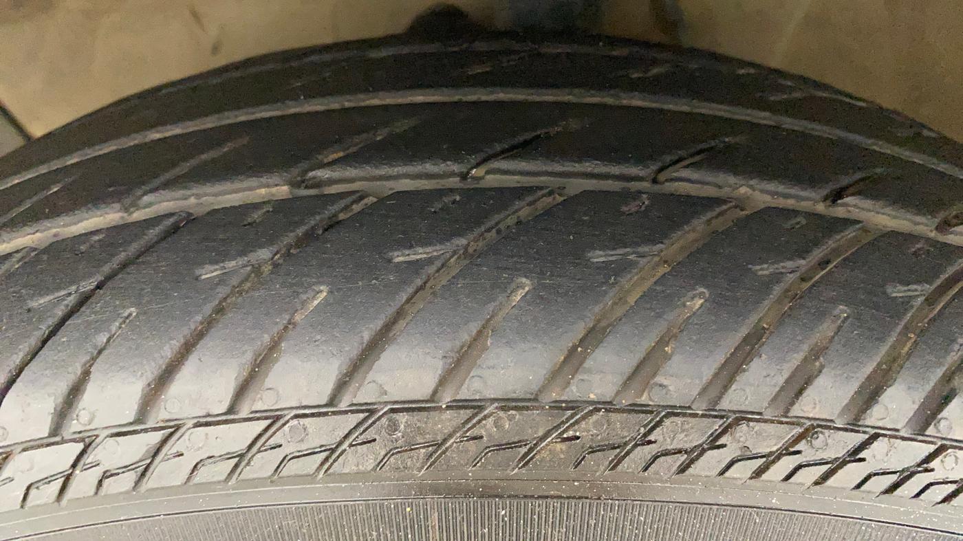 2011 Maruti Ritz LDI, Diesel, Manual, 1,25,001 km, Left Front Tyre Tread