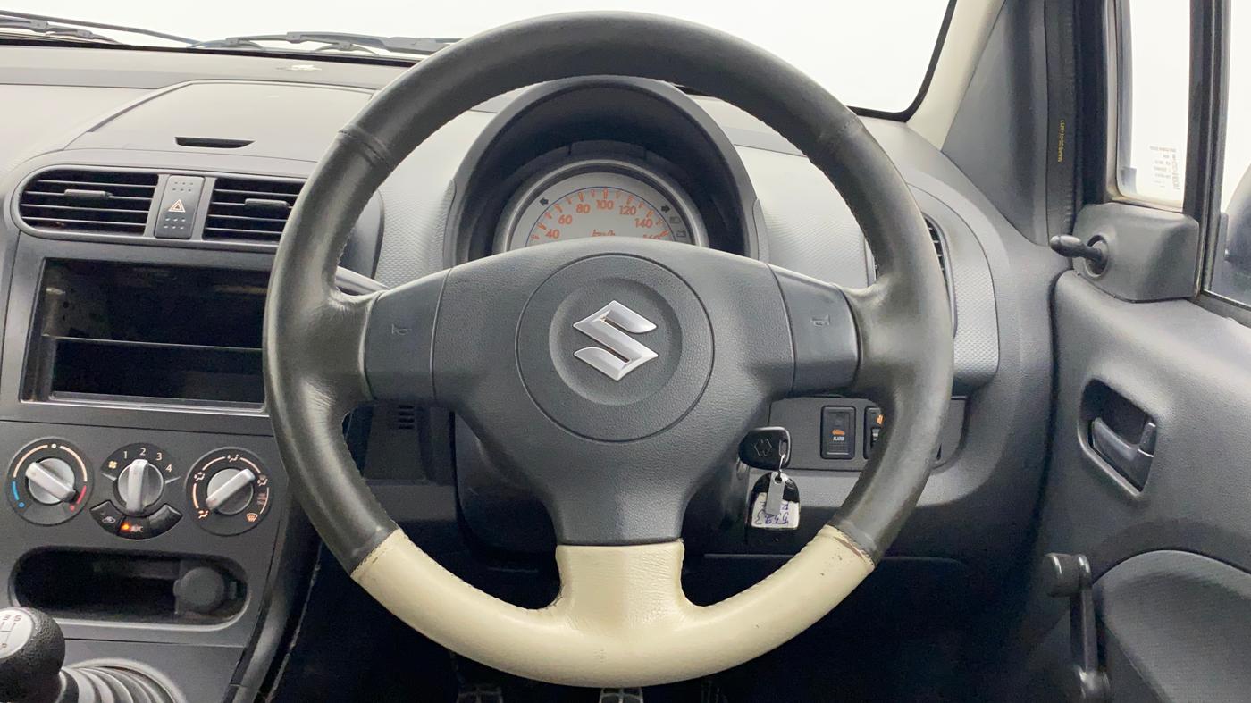 2011 Maruti Ritz LDI, Diesel, Manual, 1,25,001 km, Steering Wheel Close Up
