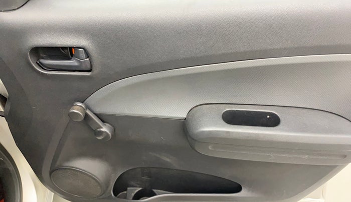 2011 Maruti Ritz LDI, Diesel, Manual, 1,25,001 km, Driver Side Door Panels Control