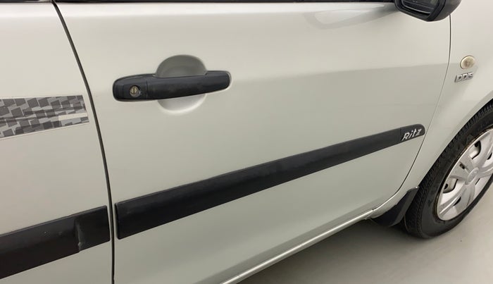 2011 Maruti Ritz LDI, Diesel, Manual, 1,25,001 km, Right rear door - Graphic sticker