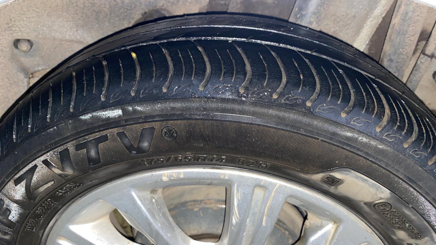 2018 Tata Tiago XZA PETROL, Petrol, Automatic, 80,434 km, Left Rear Tyre Tread