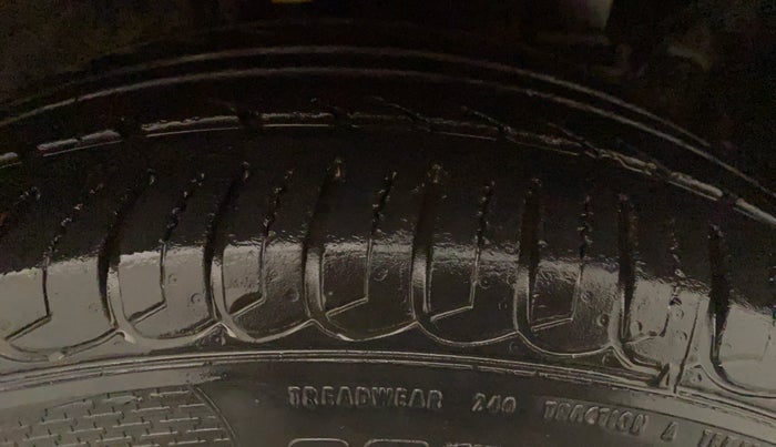 2018 Ford Ecosport TITANIUM 1.5L DIESEL, Diesel, Manual, 97,273 km, Right Front Tyre Tread