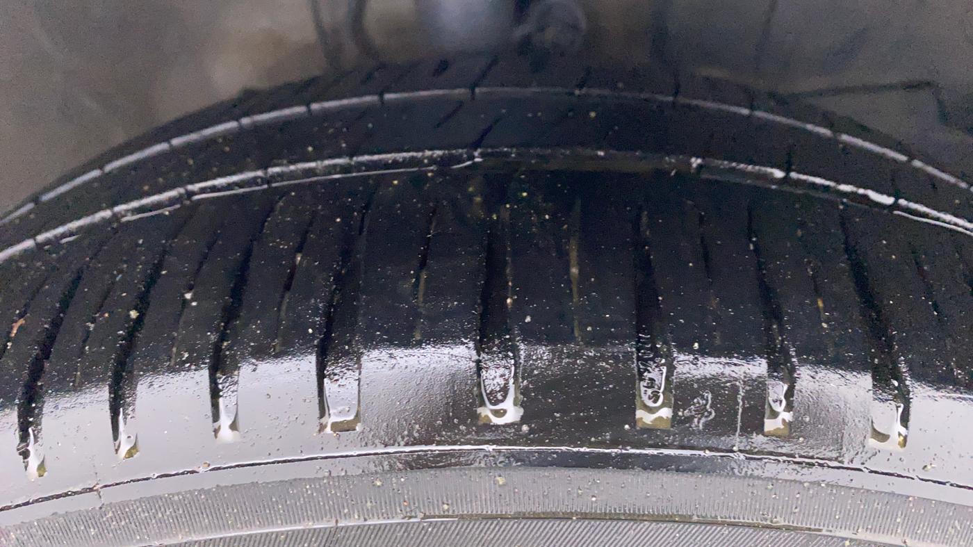 2017 Honda City V MT PETROL, Petrol, Manual, 87,562 km, Right Front Tyre Tread