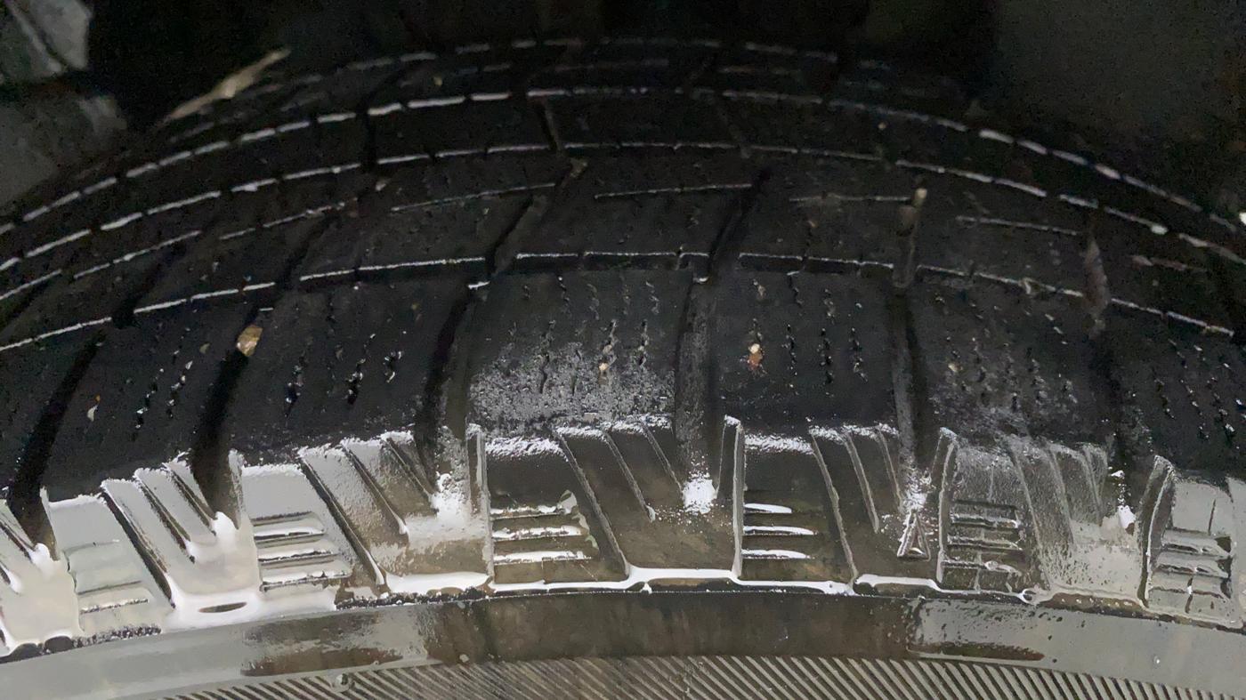 2020 Maruti Swift ZXI + AMT, Petrol, Automatic, 76,260 km, Left Front Tyre Tread