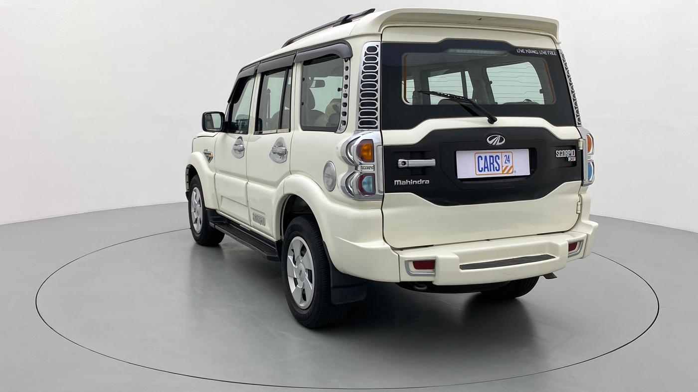 2014 Mahindra Scorpio S6 PLUS, Diesel, Manual, 67,785 km, Left Back Diagonal