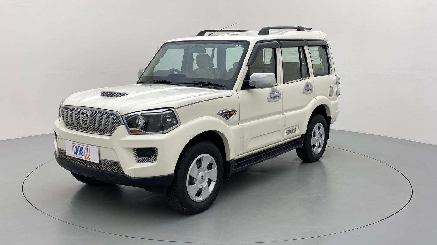 2014 Mahindra Scorpio S6 PLUS, Diesel, Manual, 67,785 km, Left Front Diagonal