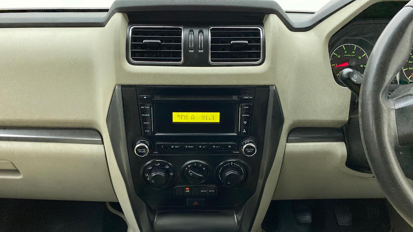 2014 Mahindra Scorpio S6 PLUS, Diesel, Manual, 67,785 km, Air Conditioner