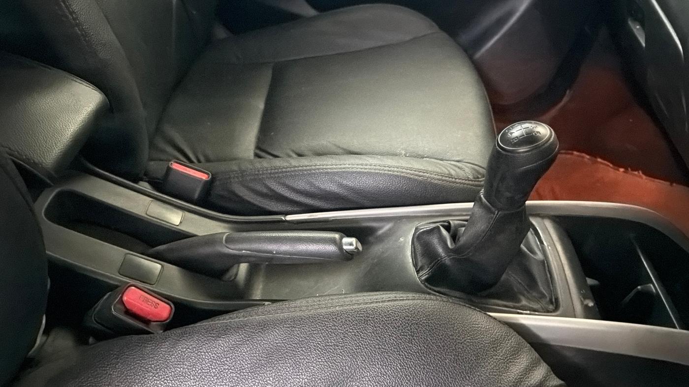 2017 Maruti Baleno ZETA PETROL 1.2, Petrol, Manual, 50,920 km, Gear Lever