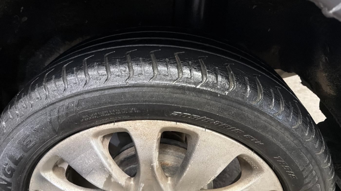 2017 Maruti Baleno ZETA PETROL 1.2, Petrol, Manual, 50,920 km, Left Rear Tyre Tread