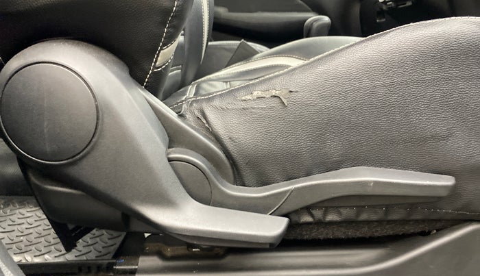 2019 Maruti Swift VXI AMT, Petrol, Automatic, 36,989 km, Driver Side Adjustment Panel