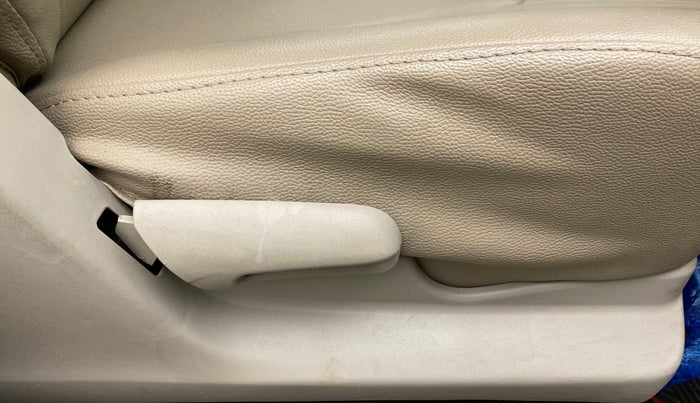 2020 Maruti Celerio VXI CNG D, CNG, Manual, 75,595 km, Driver Side Adjustment Panel