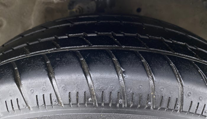 2020 Maruti Celerio VXI CNG D, CNG, Manual, 75,595 km, Right Front Tyre Tread