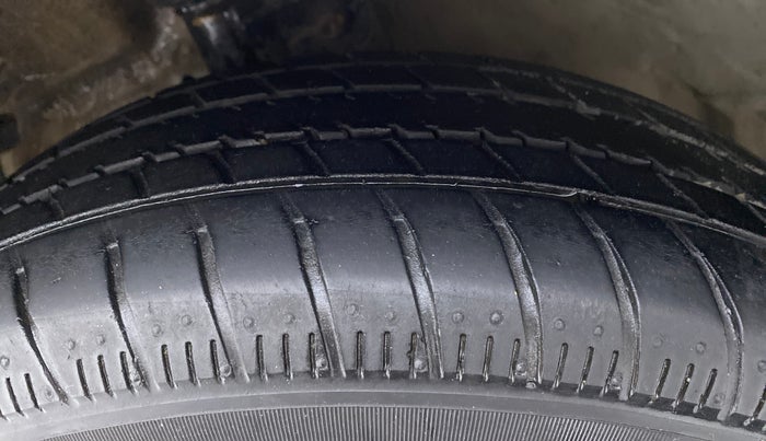 2020 Maruti Celerio VXI CNG D, CNG, Manual, 75,595 km, Left Front Tyre Tread