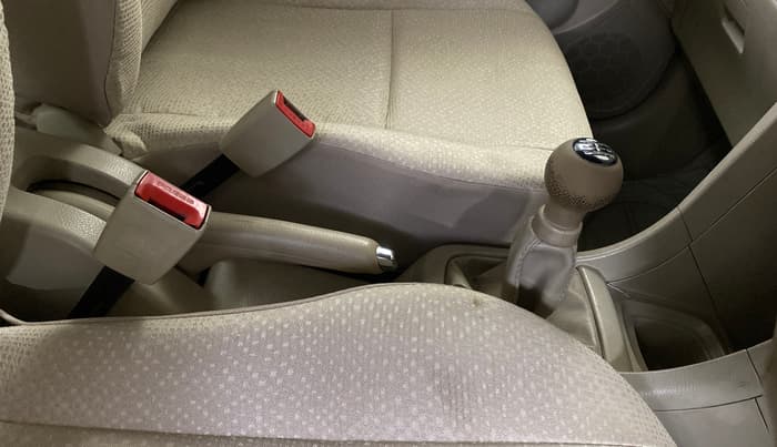 2014 Maruti Swift Dzire VXI, Petrol, Manual, 65,372 km, Gear Lever